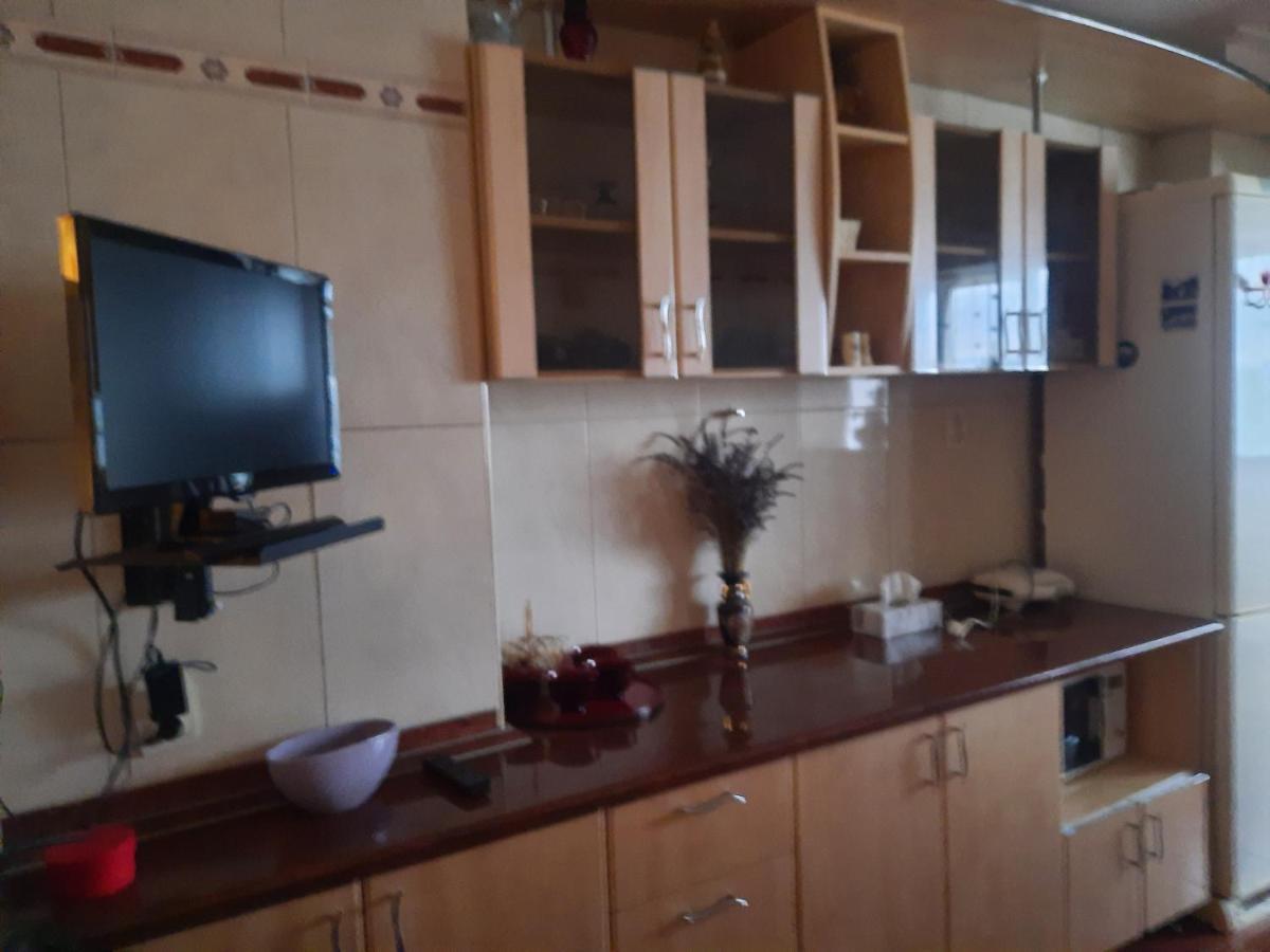 Apartament Онешти Экстерьер фото