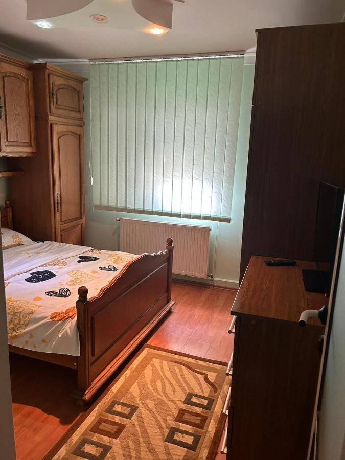 Apartament Онешти Экстерьер фото