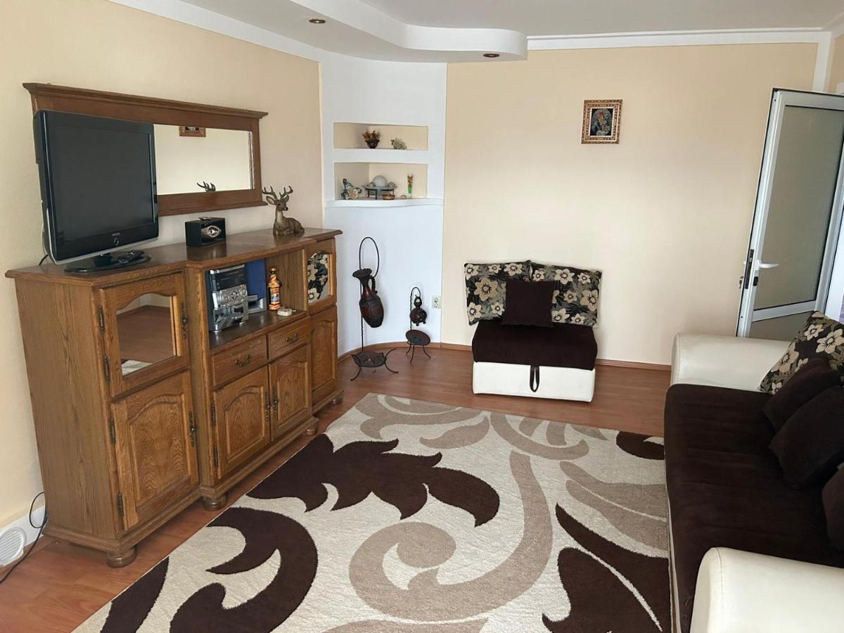 Apartament Онешти Экстерьер фото